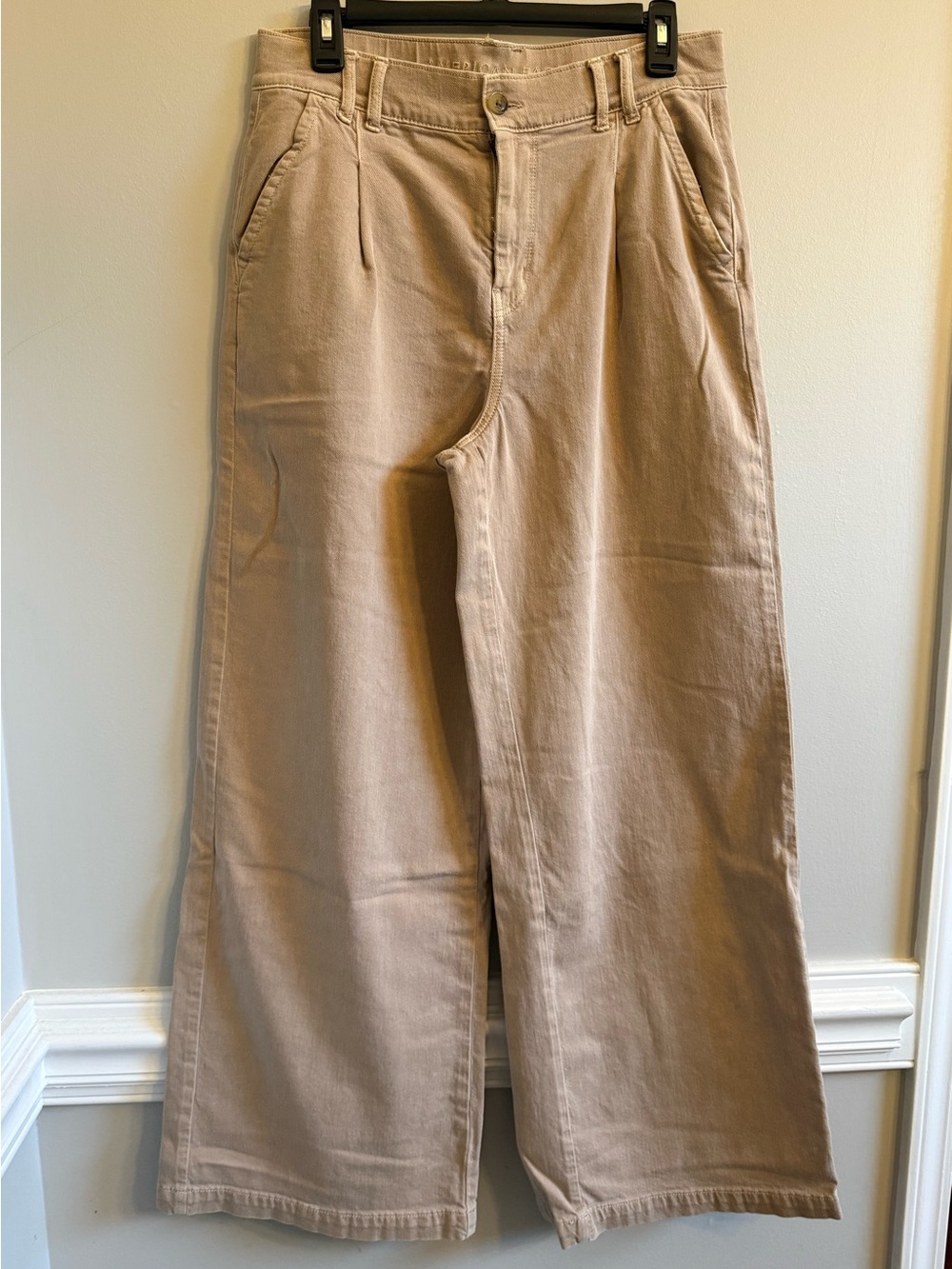 Am Eagle super high rise wide leg pant, euc, 8 reg